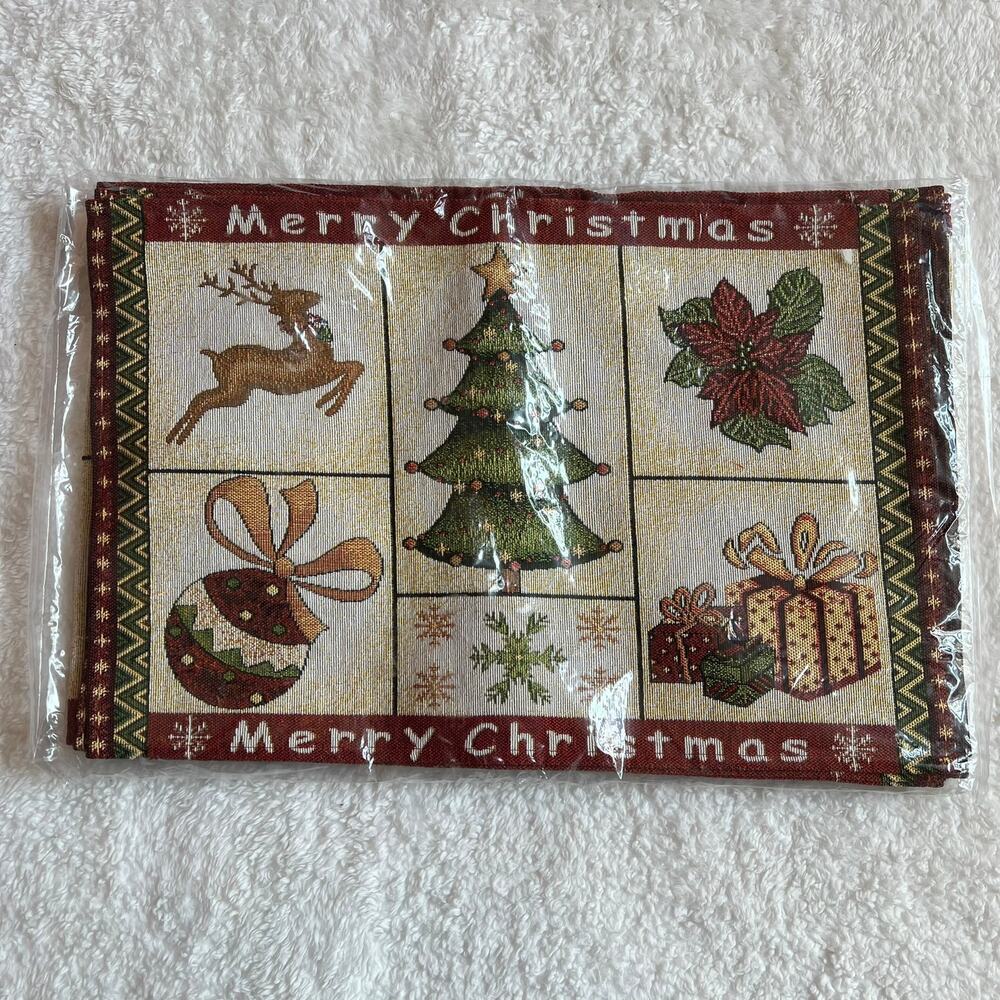 Reindeer Present Christmas Tree Tapestry Table‎ Runner 59in Long and 4 Placemats